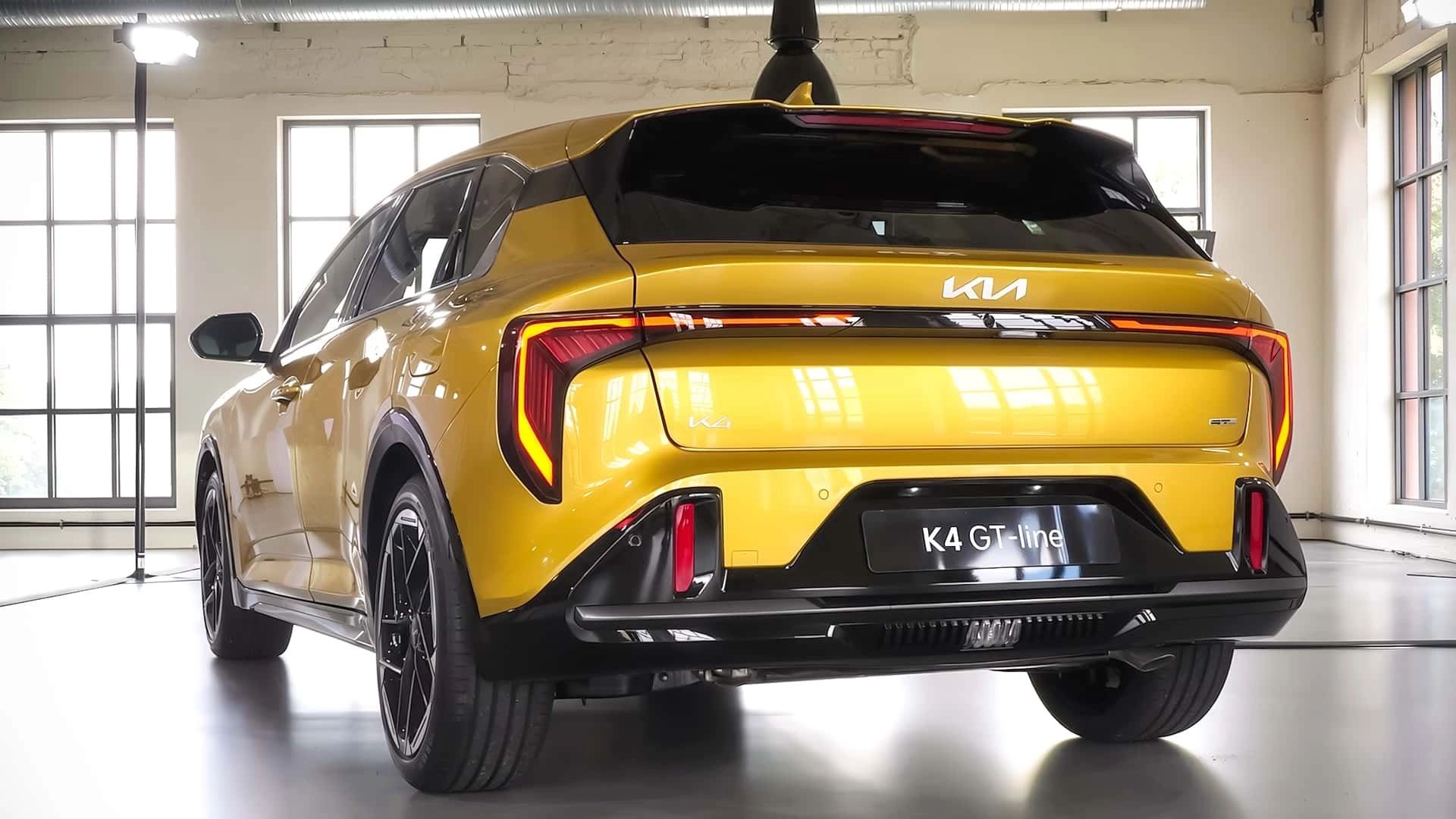 Kia k4 2025 (1)